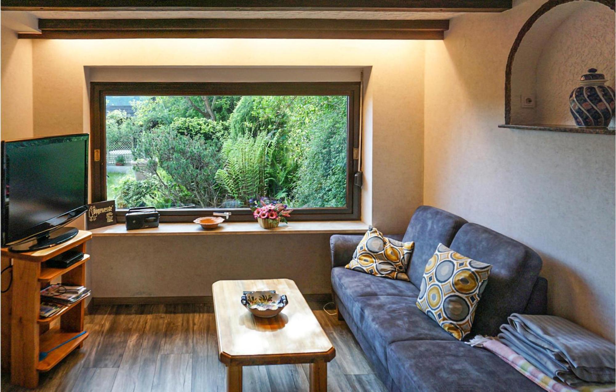 Amazing Apartment In Hinterweidenthal With Wifi Exterior photo
